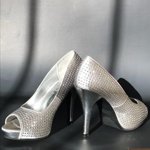 Silver rhinestone peep toe platform Heels